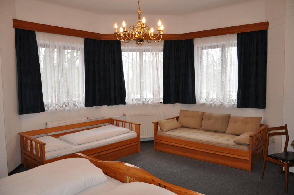 Hotel-Restaurant-Cafe Sophienalpe Vienna Room photo